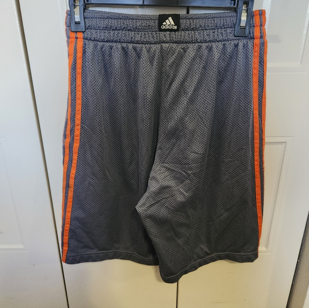 Adidas - Picture 3 of 3